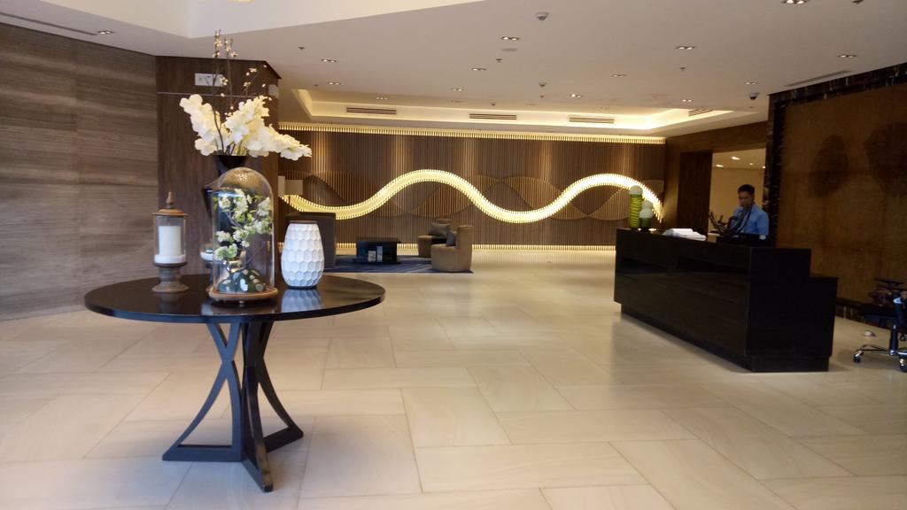 Mactan Newtown Condo Lapu-Lapu City Exterior foto